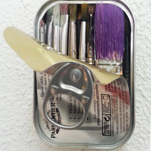 Reliquaire, boite de sardines et pinceaux usagés, 2016